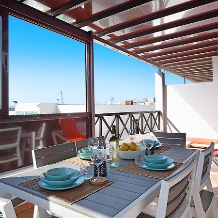 Apartamentos La Estrella III Playa Blanca  Ngoại thất bức ảnh
