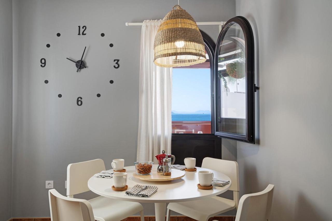 Apartamentos La Estrella III Playa Blanca  Ngoại thất bức ảnh