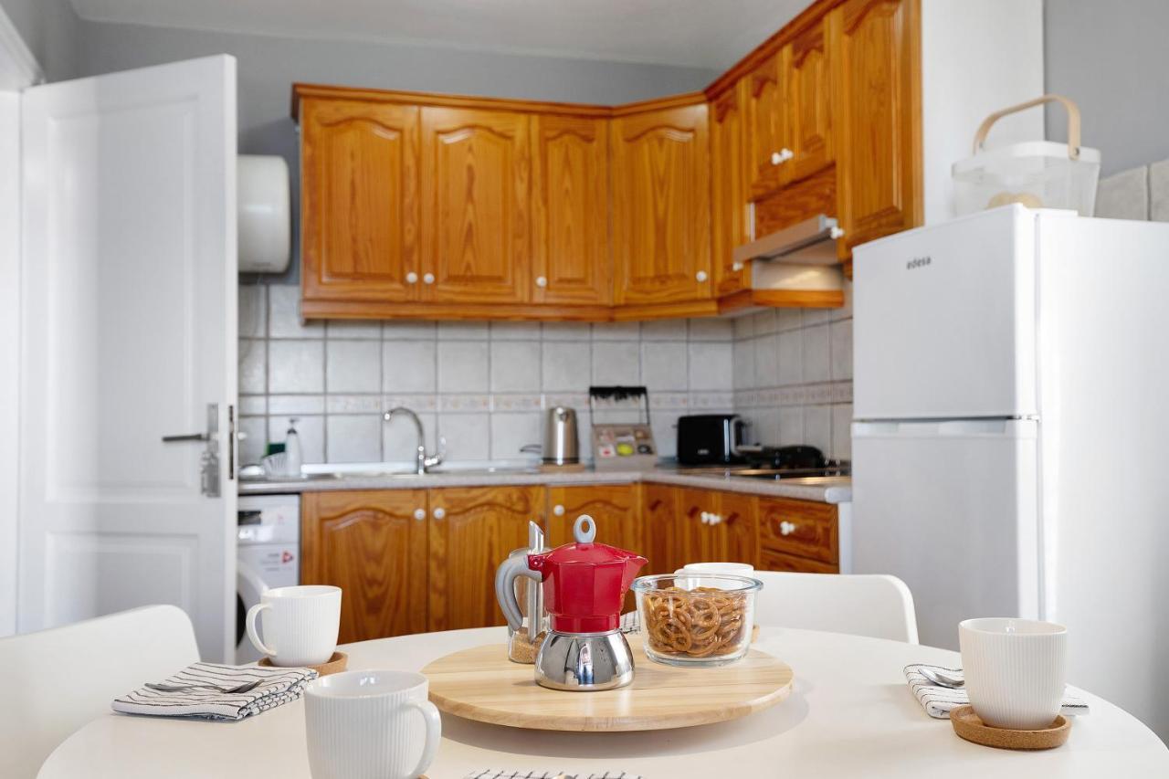 Apartamentos La Estrella III Playa Blanca  Ngoại thất bức ảnh