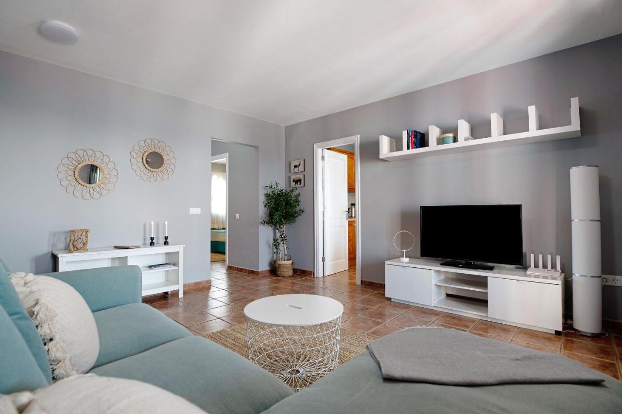 Apartamentos La Estrella III Playa Blanca  Ngoại thất bức ảnh